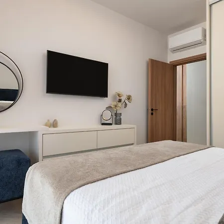 Appartement Lanik Luxury Pool Afantou