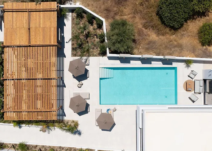 Lanik Luxury Pool * Афанту