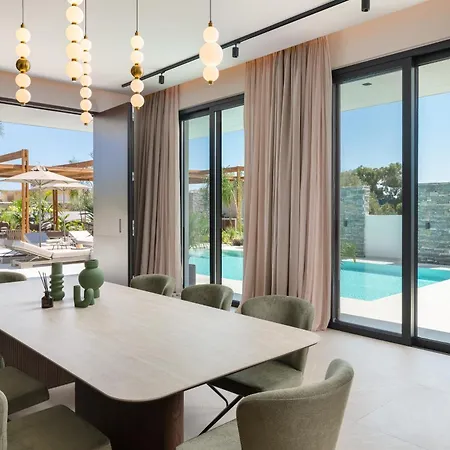 Lanik Luxury Pool *