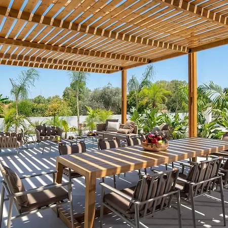 Lanik Luxury Pool * Αφάντου