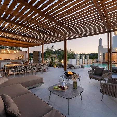 Lanik Luxury Pool Διαμέρισμα Αφάντου