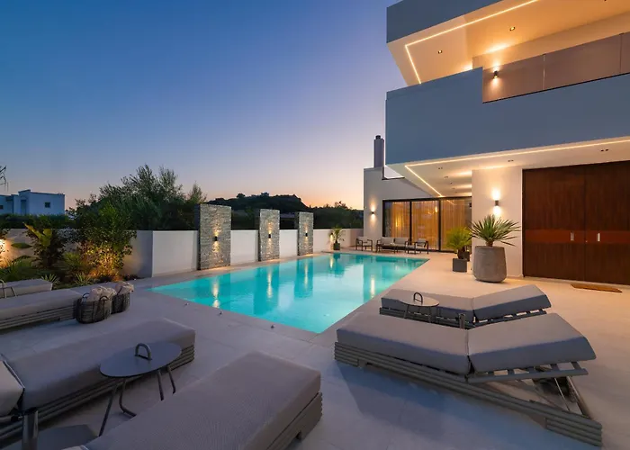 아파트 Lanik Luxury Pool 아판토우