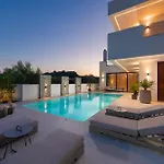 アパート Lanik Luxury Pool アファンドウ
