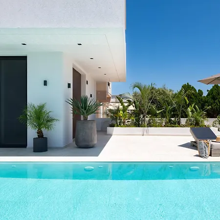 Lanik Luxury Pool * Afando