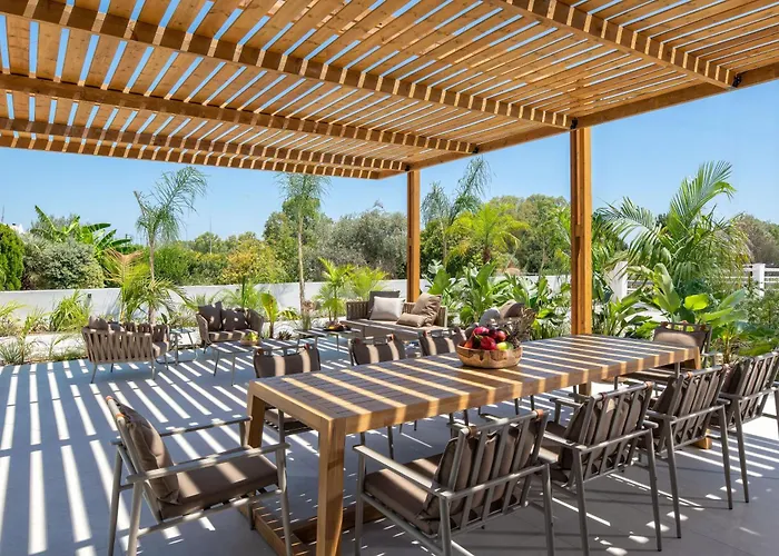 Lanik Luxury Pool * Afando